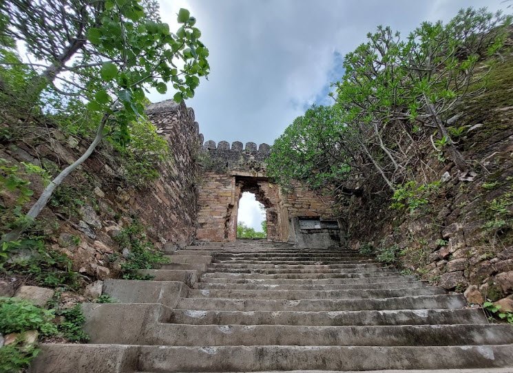 Vijaygarh Fort, India